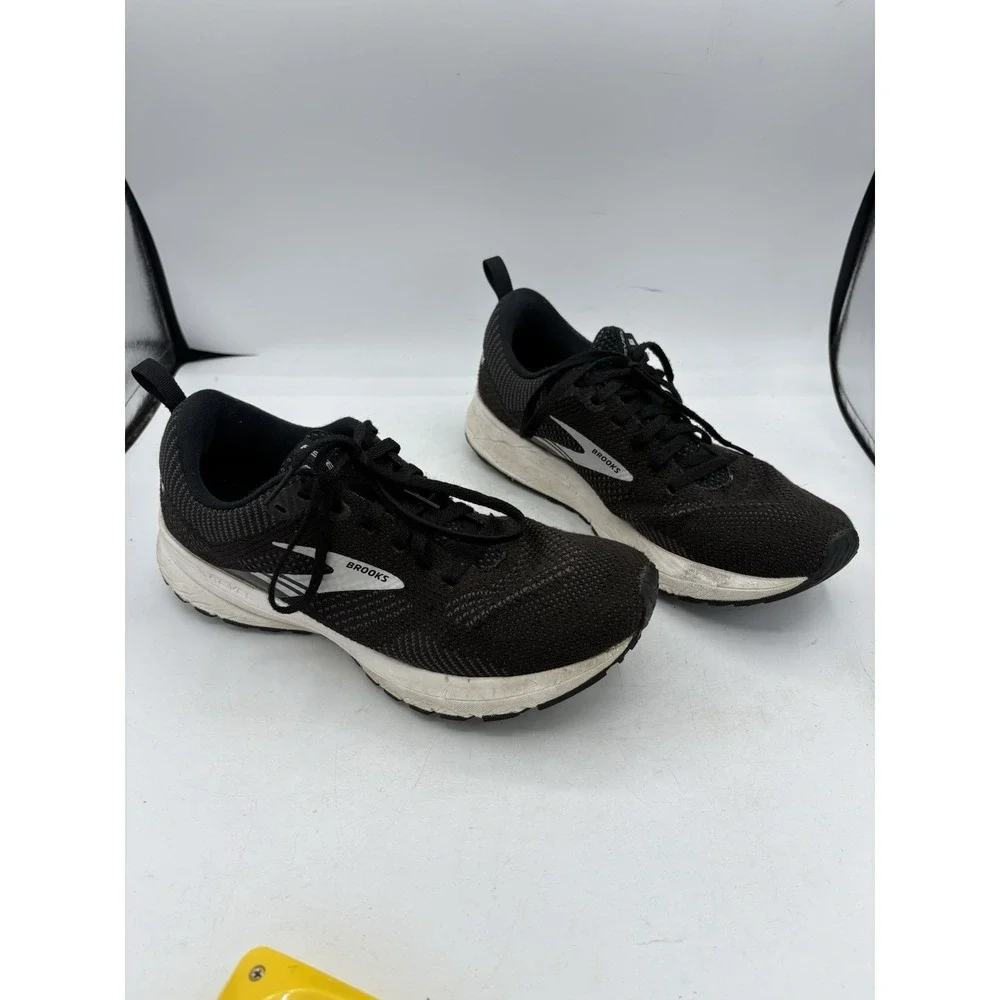Brooks Shoes Womens Size 10 B Revel 5 Black Run Comfort Walk Athletic Sneakers
